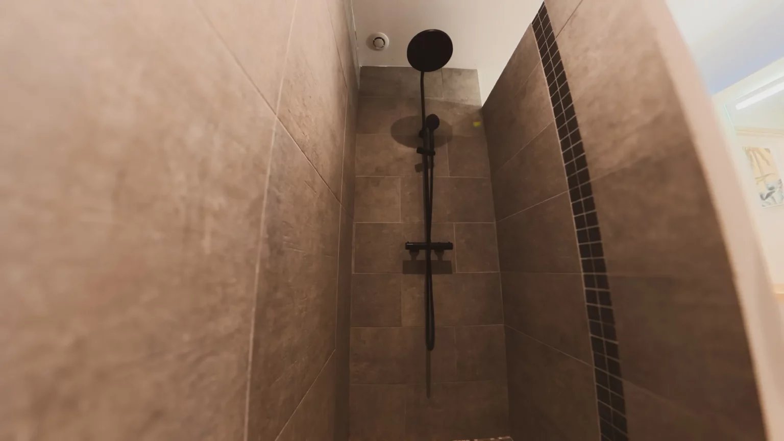 Casa_Di_Simone_Pietrosella_AppartementT2_Salle_De_Bain_2
