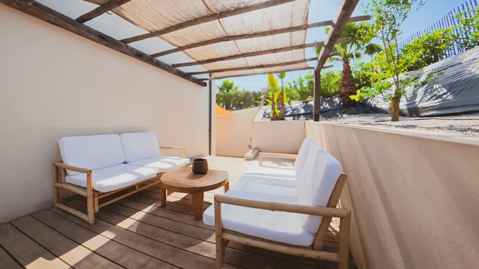 Casa_Di_Simone_Pietrosella_AppartementT2_Salon_Exterieur_4